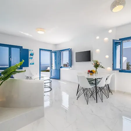 Beautiful Santorini 2 Bedroom Private Pool & Magical Sea Views וילה קרטראדוס