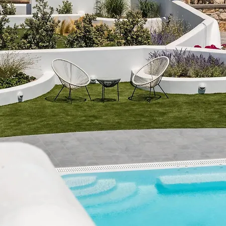 Beautiful Santorini 2 Bedroom Private Pool&magical Sea Views