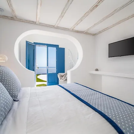 Beautiful Santorini 2 Bedroom Private Pool&magical Sea Views