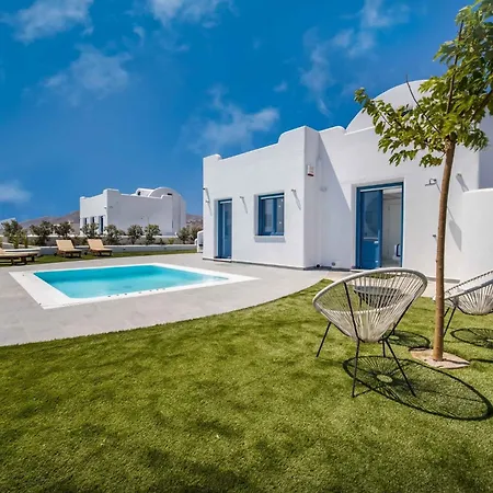 Beautiful Santorini 2 Bedroom Private Pool & Magical Sea Views Villa Karterádos