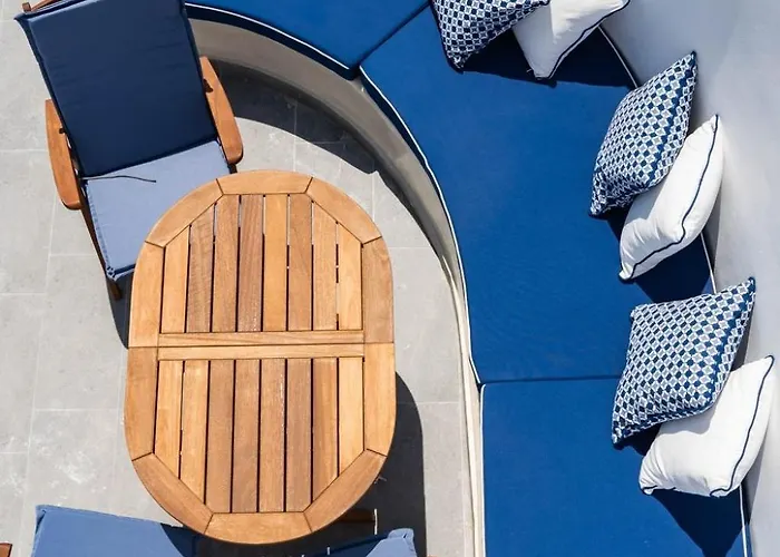 Вилла Beautiful Santorini 2 Bedroom Private Pool & Magical Sea Views Картерадос