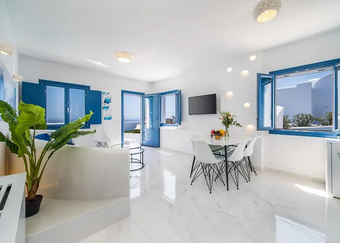 Beautiful Santorini 2 Bedroom Private Pool & Magical Sea Views Villa Karterados (Santorini)